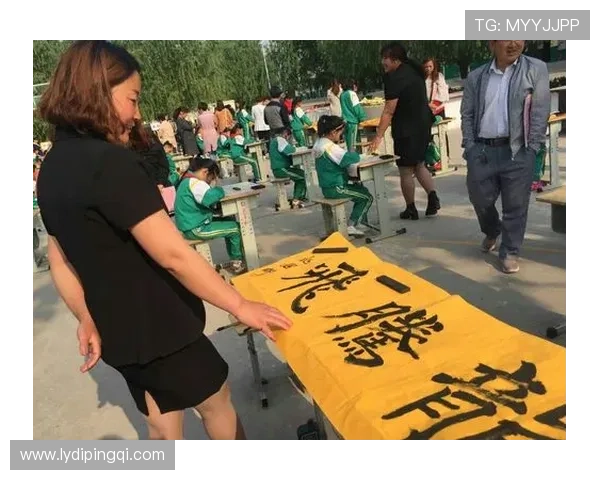 杨瀚森勇破纪录艰难前行坚定信念坚持不懈书写精彩人生